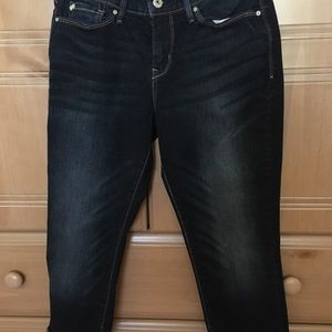 🌺3/$15🌺Denizen Skinny Cropped Jeans